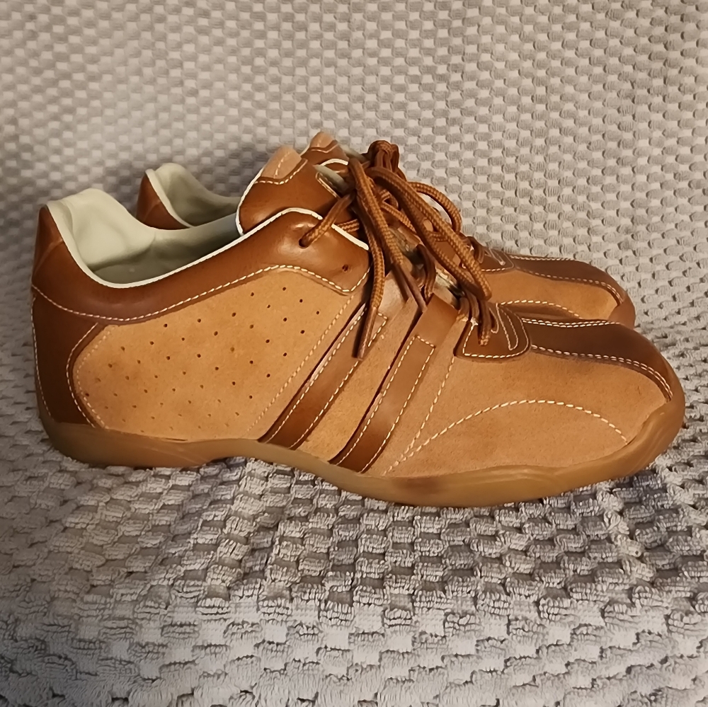 Perry Ellis casual dress shoe